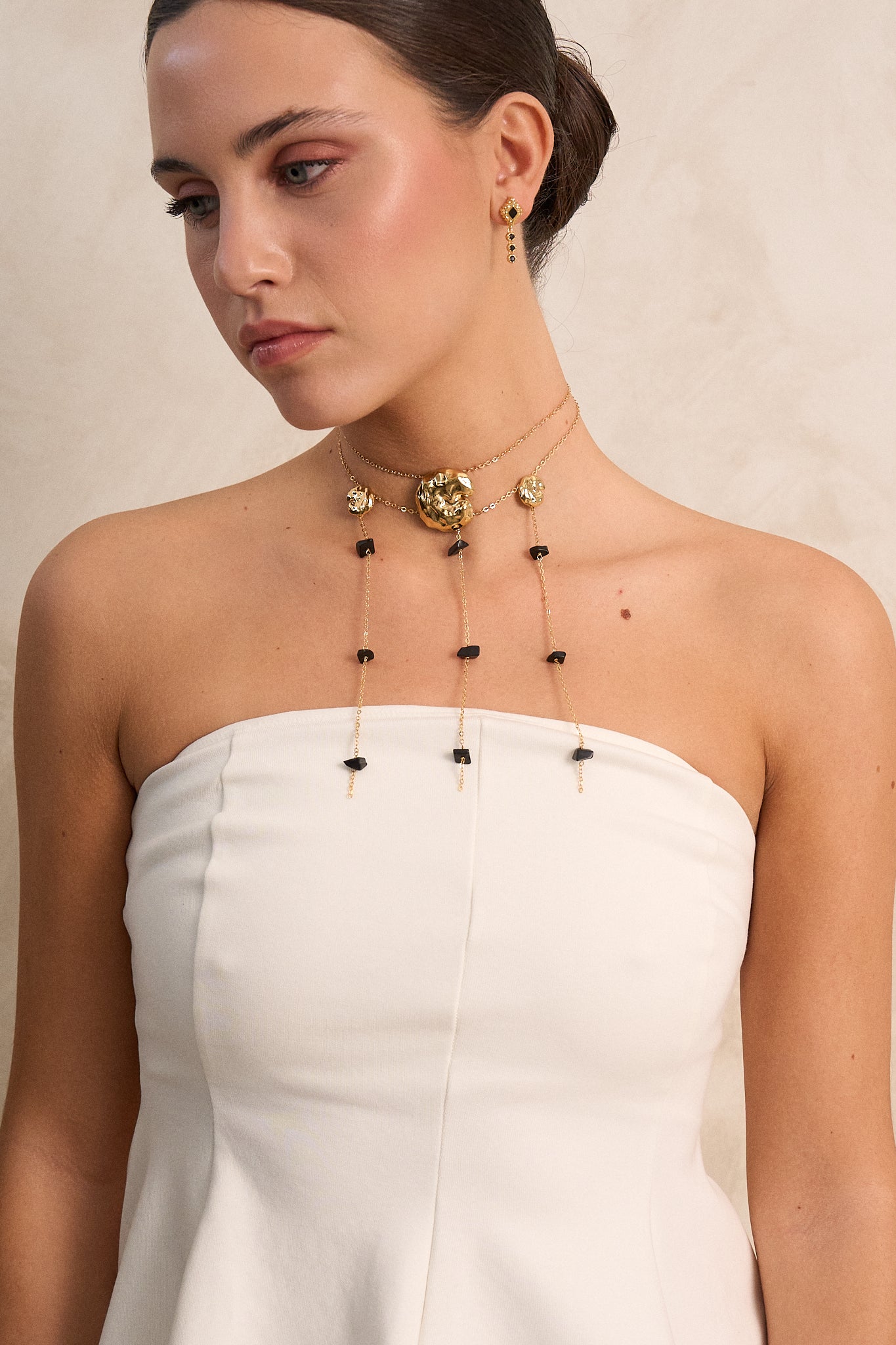 LOOK PENDIENTE TRILOGÍA + CHOKER HERENCIA TRIBAL