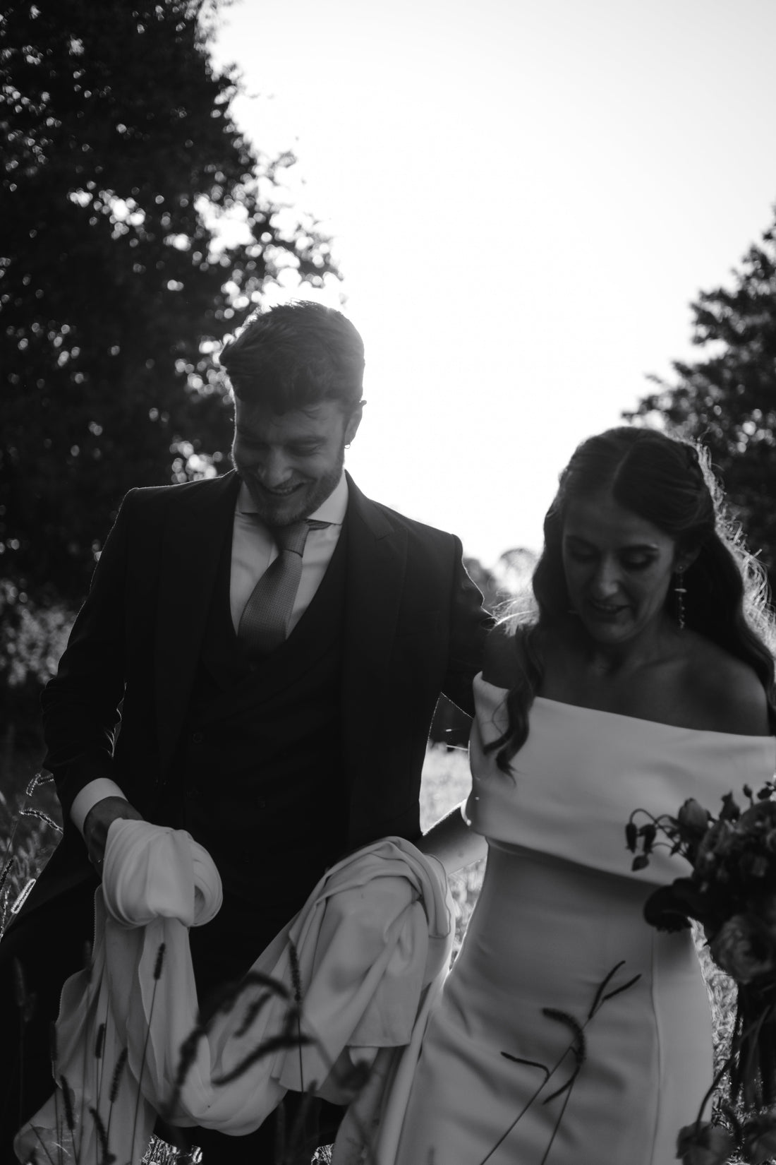 María, una novia con escote barco y perlas