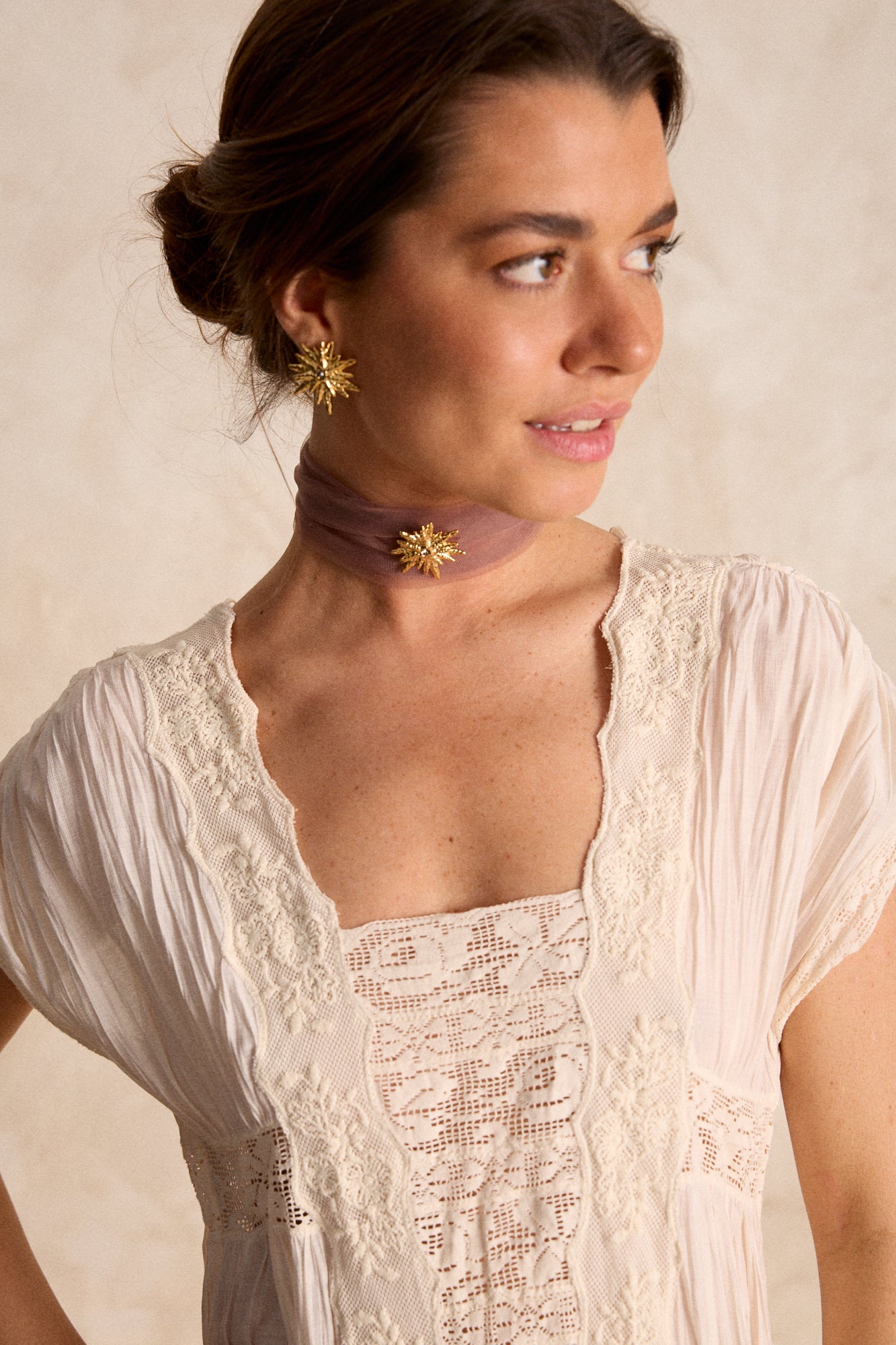 LOOK CHOKER NEBULOSA + PENDIENTES ESTELAR
