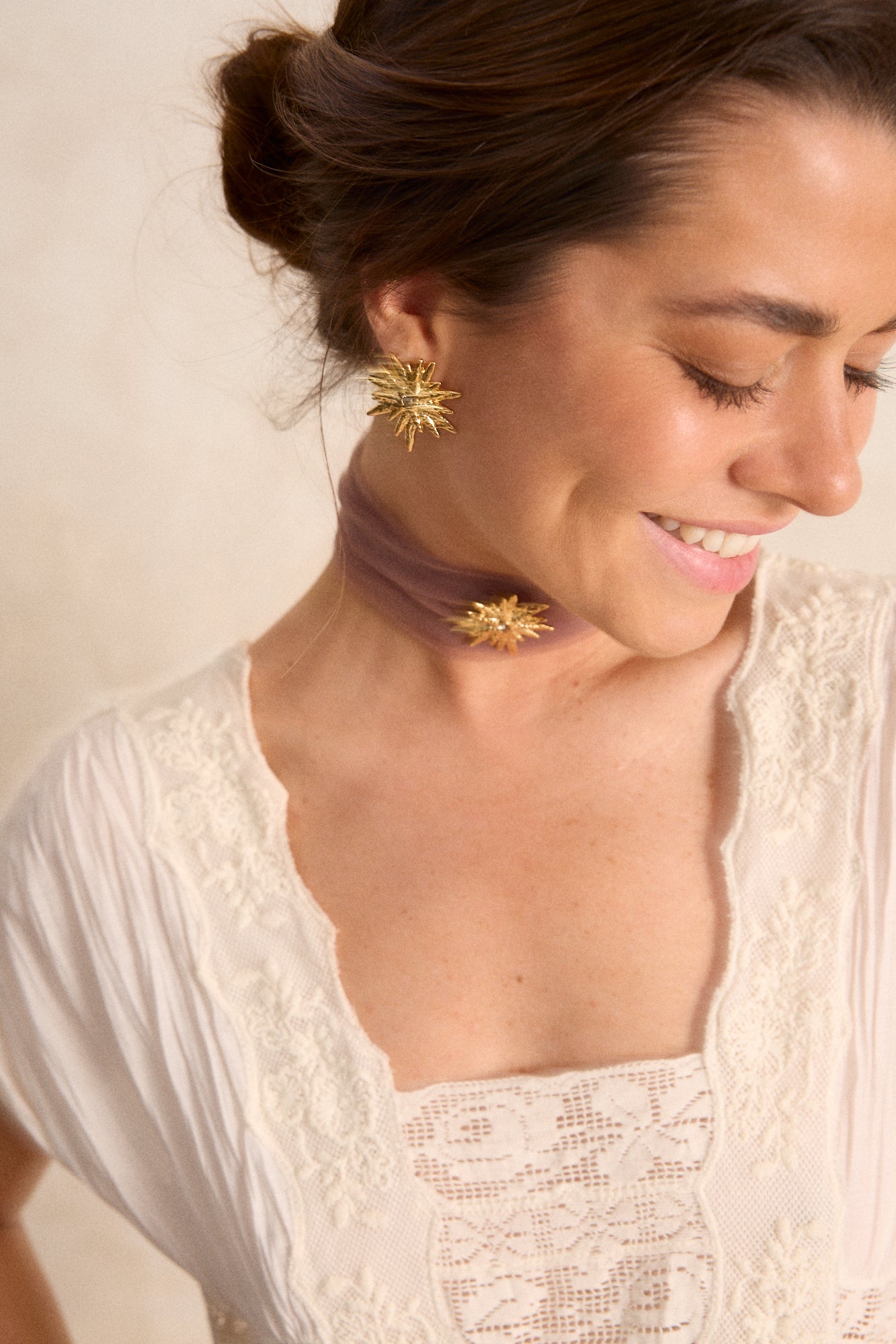LOOK CHOKER NEBULOSA + PENDIENTES ESTELAR