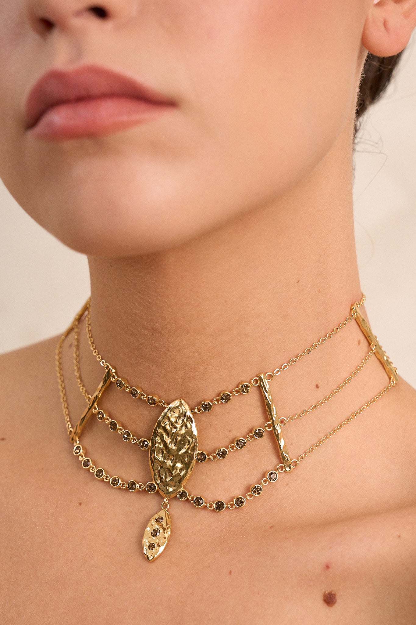 GARGANTILLA BABILONIA