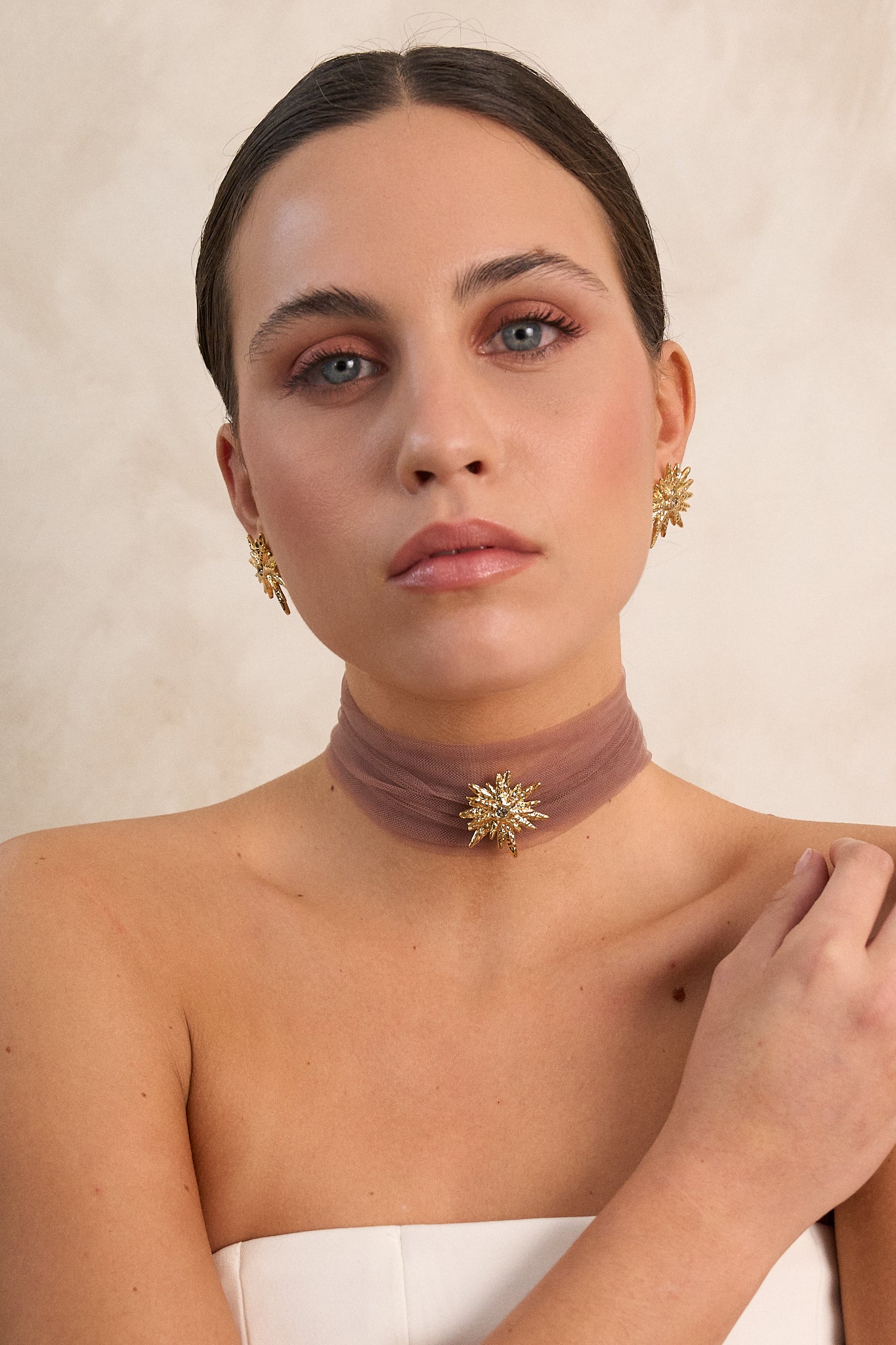 LOOK CHOKER NEBULOSA + PENDIENTES ESTELAR