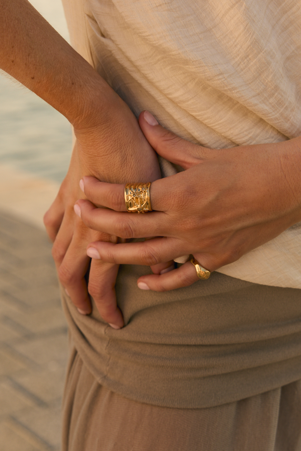 ORBIT RING