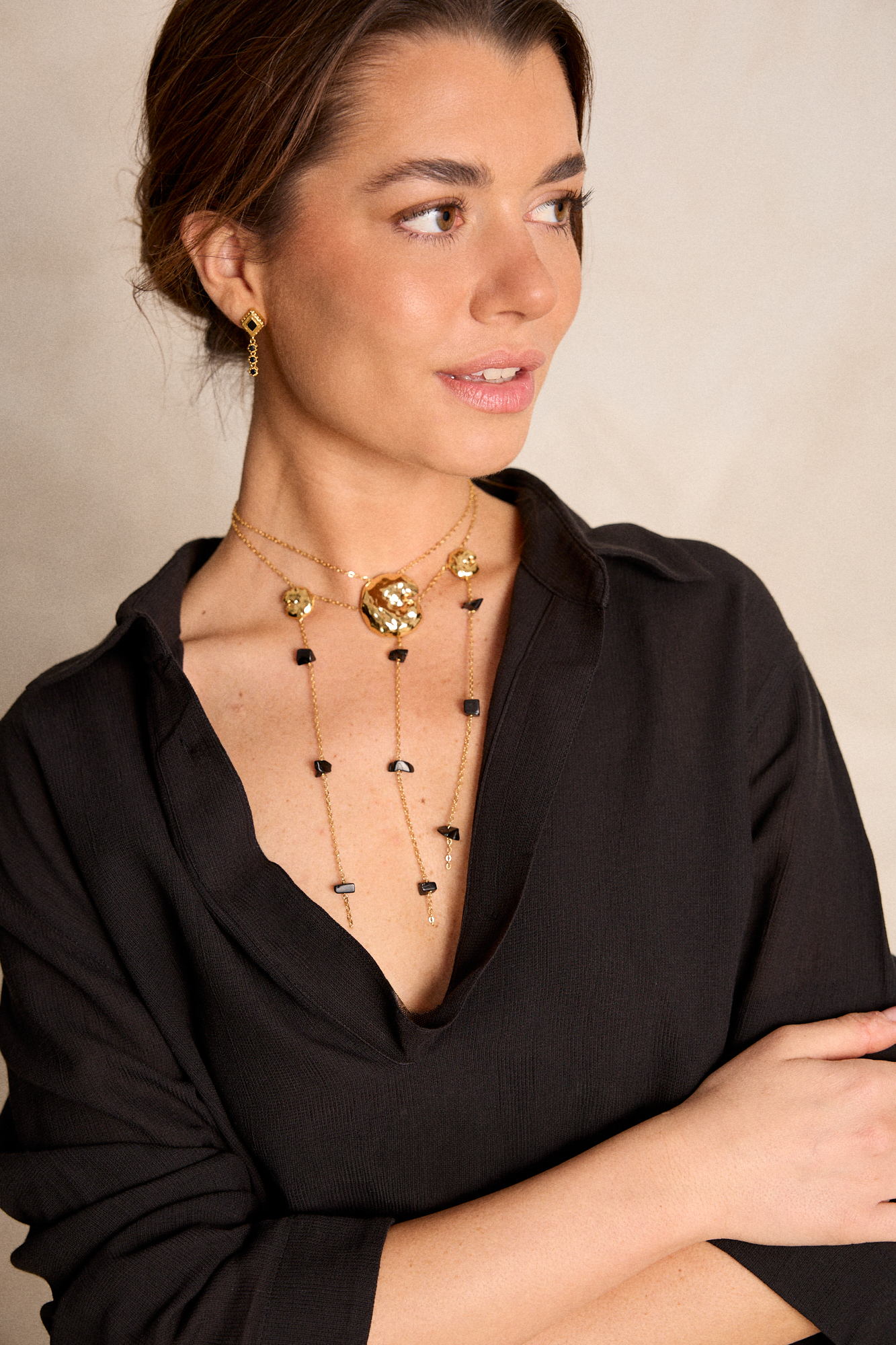 LOOK PENDIENTES TRILOGÍA + CHOKER HERENCIA TRIBAL