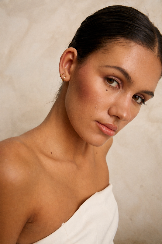PIERCING CALA LOOK